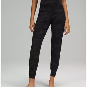 LULULEMON- align joggers black camo